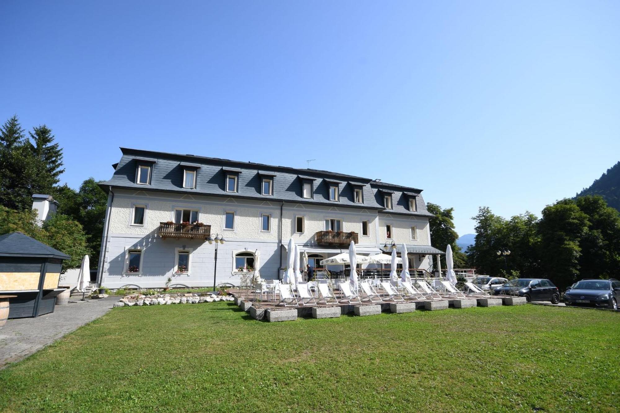 Hotel Saisera Вальбруна Екстер'єр фото