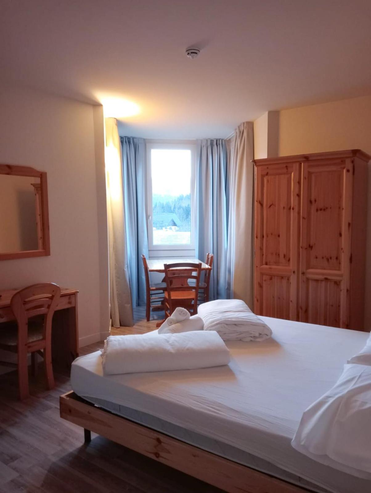 Hotel Saisera Вальбруна Екстер'єр фото